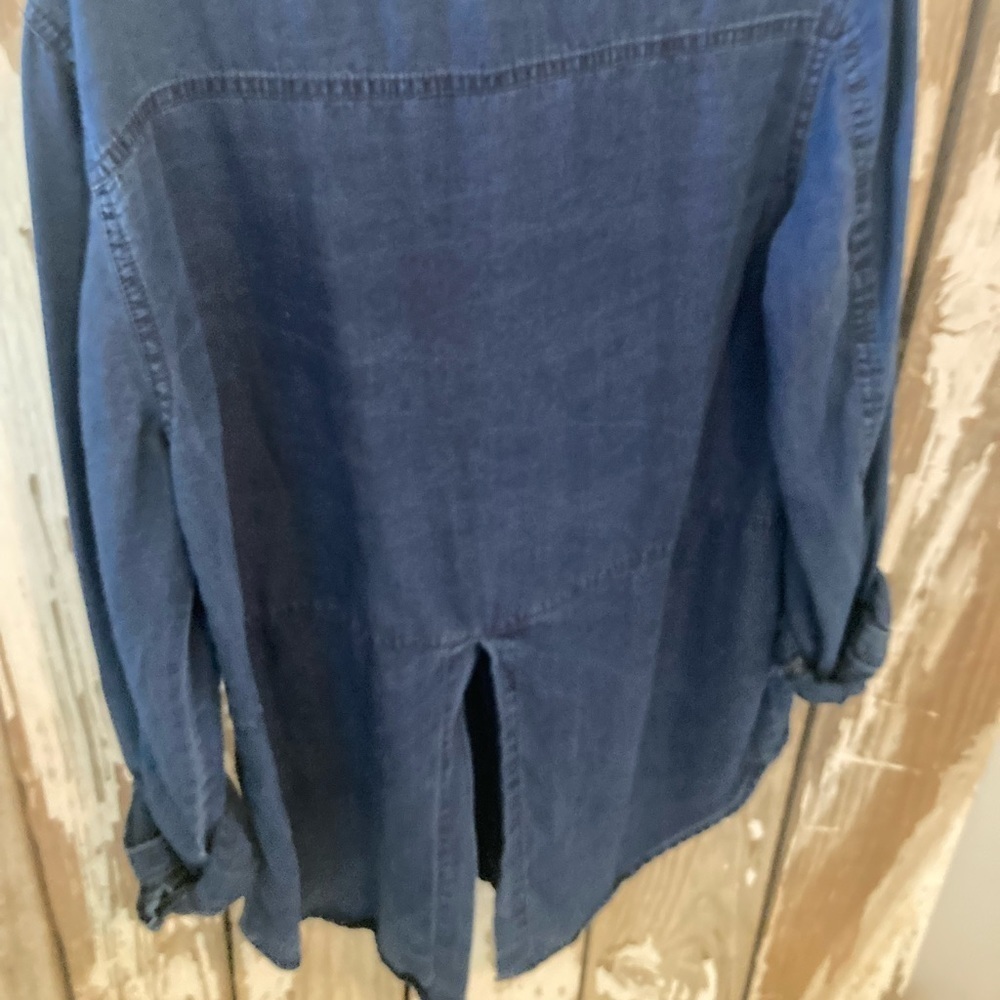 Harper size Small Dark denim button up with embroidery split back - Picture 3 of 5